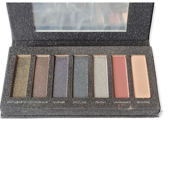 Rare Younique Defend Innocence boxed gift set - Picture 12 of 16